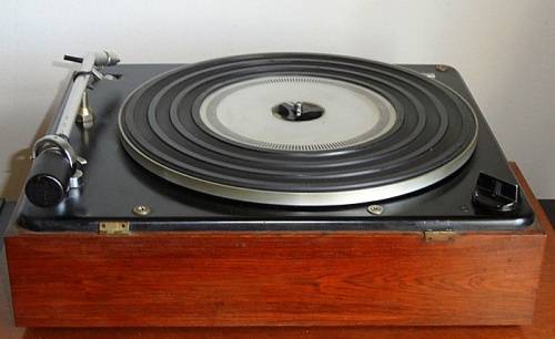 BANG and OLUFSEN TURNTABLE BEOGRAM 1000