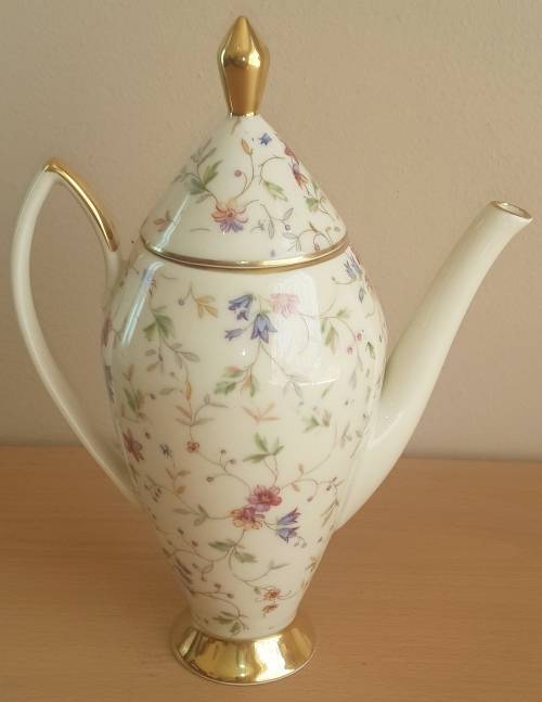 *RARE* Bavarian "Alka" Demitasse Set