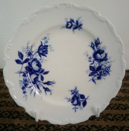 Royal Albert "Connoisseur" Cake/Side Plate