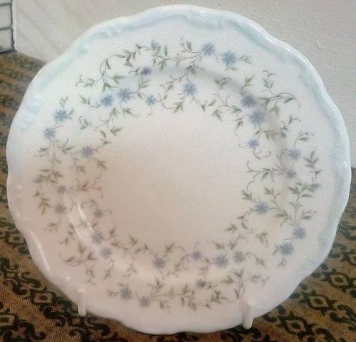 Royal Albert "Caroline" Plate
