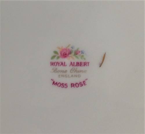 Royal Albert `Moss Rose` Dinner Plate