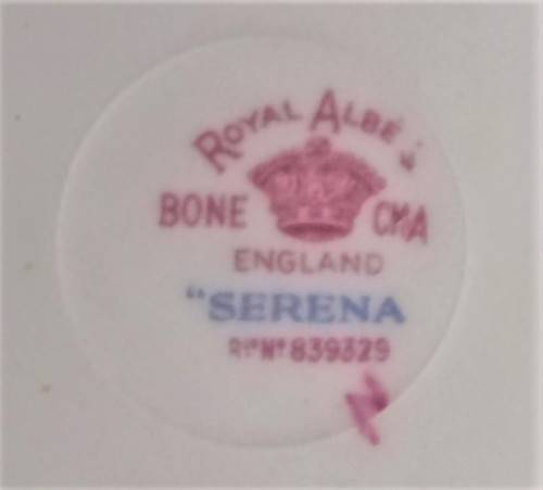 Royal Albert `Serena` Cake Plate/Server