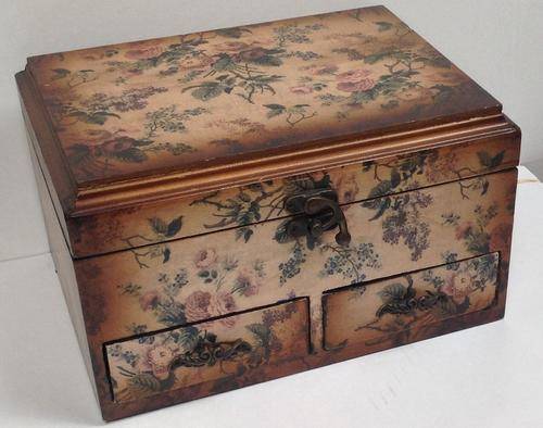 FLORAL JEWELLRY BOX
