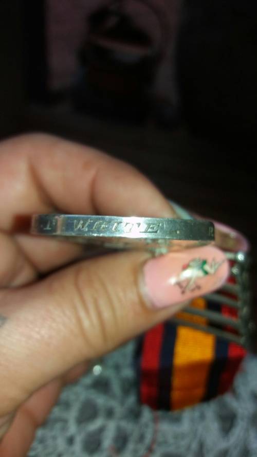 QSA WITH 5 CLASPS NAMED TO "WHITE"