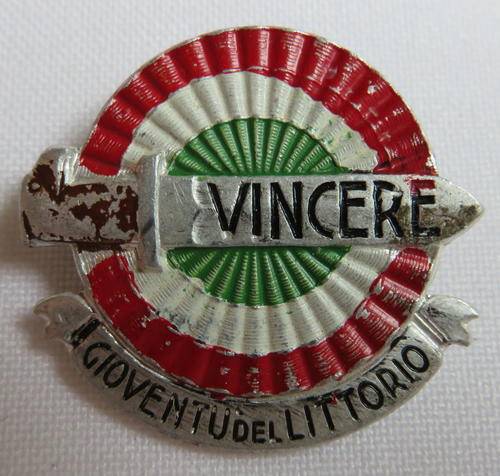 WW2 ITALIAN FASCIST YOUTH BADGE,PIN INTACT-ORIGINAL-MEASURES 30MM