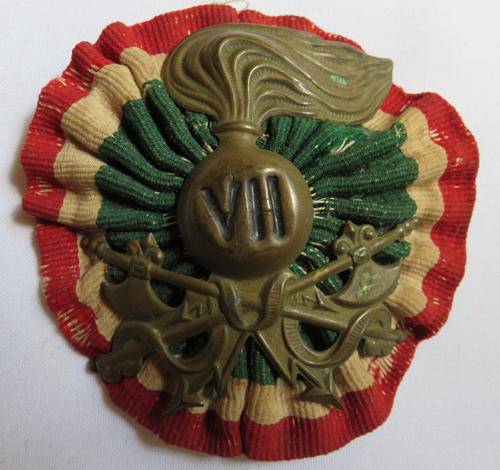 WW2 ITALIAN ENGINEERS CAP BADGE-COMPLETE WITH LUGS