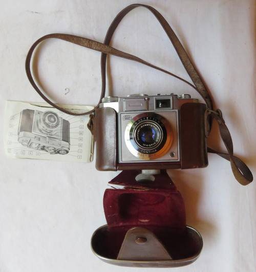 VINTAGE ZEIS IKON-CONTINA 11A CAMERA-WITH ORIGINAL LEATHER CARRY HOLDER & INSTRUCTIONS-COMPLETE NOT