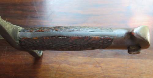 SPANISH 1941 BAY0NET WITH BOLO BLADE,METAL SCABBARD & LEATHER FROG-WOOD GRIPS-OVERALL LENGTH 37CM-VE