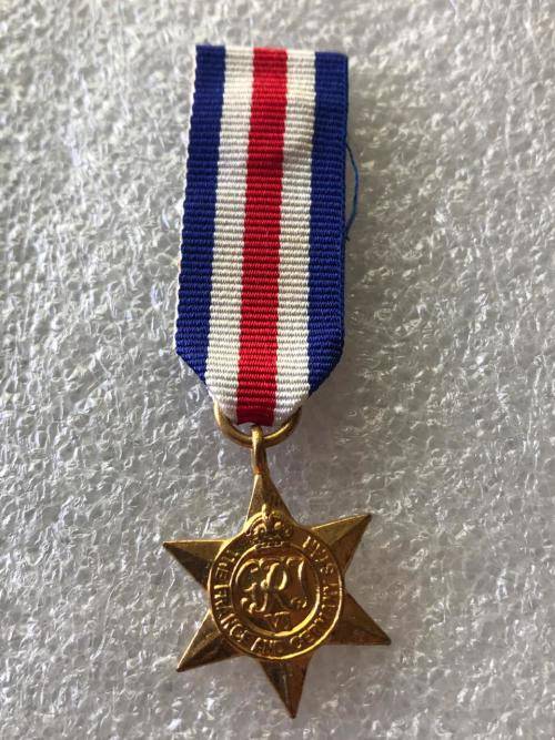 MINIATURE FRANCE & GERMANY STAR