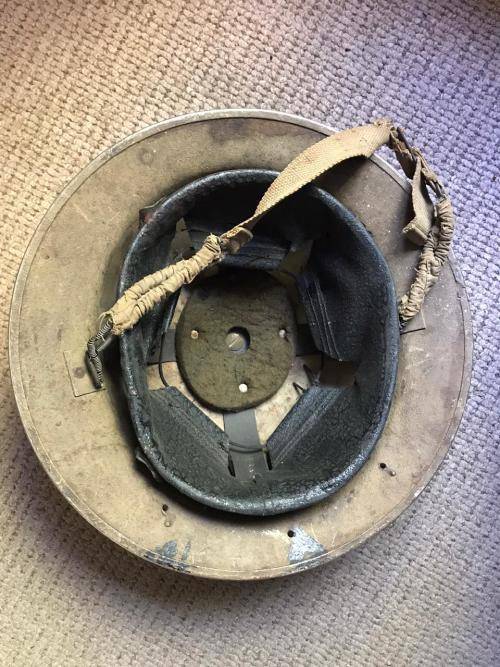 WW2 BRODIE HELMET JAGER BRAND WITH MILITARY MARKINGS & DATED 1942 ON THE INSIDE