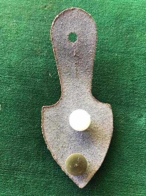 5 RECCE REGIMENT FOB BADGE-GUARANTEED ORIGINAL IVORY COLOURED- 2 PINS