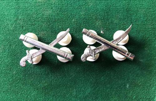 CHROME GENERAL RANK,FULL SIZE ,ONLY WORN BY THE ARMY-4 PINS EACH
