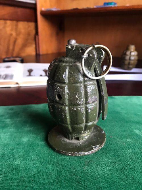 WW2 INERT,BRITISH MILLS HAND GRENADE- ON STAND