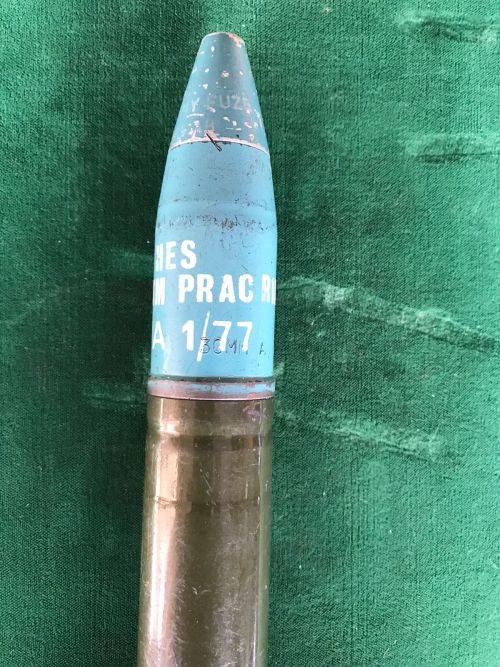 30 MM ROUND-HEIGHT 20 MM- INERT- ITEM ONLY FOR DISPLAY PURPOSES