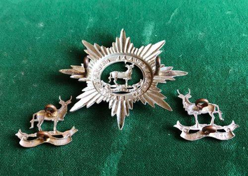 TRANSVAAL CADETS 3RD BATTALION WHITE METAL CAP (MEASURES 65X65MM)AND COLLARS-WORN PRIOR TO UNION-ALL