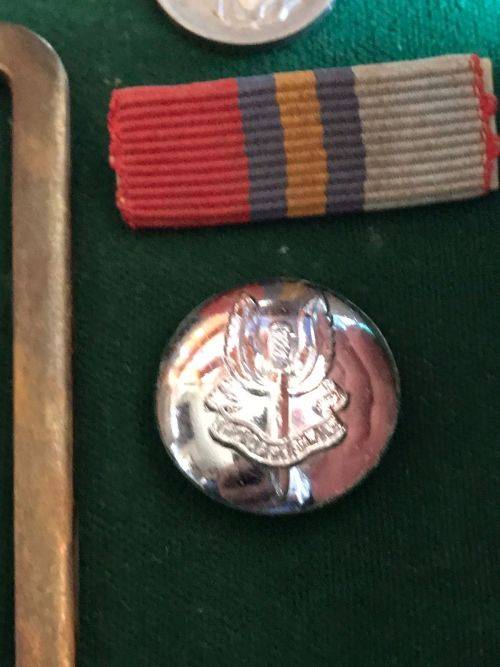 SELECTION OF 13 RHODESIAN BADGES ,MEDALS AND OTHER ITEMS-SOLD TOGETHER
