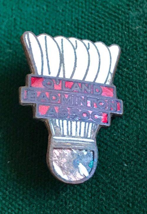 SELECTION OF 13 RHODESIAN BADGES ,MEDALS AND OTHER ITEMS-SOLD TOGETHER