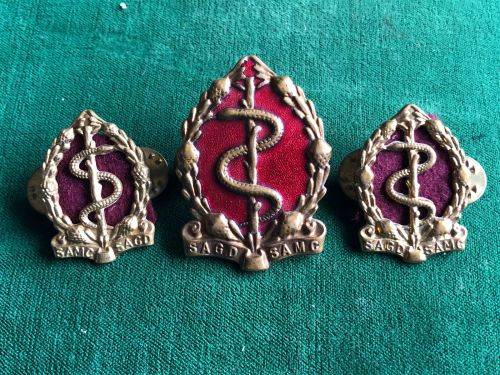 SA MEDICAL SERVICES,BRASS AND ENAMEL CAP and COLLARS-WORN PRIOR TO 1983-LUGS + PINS INTACT