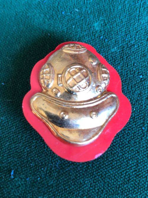 NAVAL DIVER PART 2 BREAST BADGE WITH RED BACKING -APPROVED IN 1988- 2 PINS