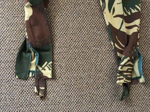 RHODESIAN CAMO TRACK SUIT TROUSERS-SIZE LARGE-PIPE LENGTH OF 85 CM-CONDITION VERY GOOD WITHOUT ANY D