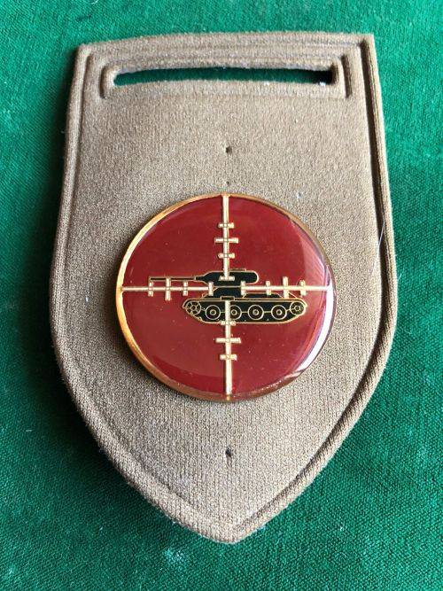 44 PARACHUTE BRIGADE,ANTI TANK COMPANY FLASH- 3 PINS