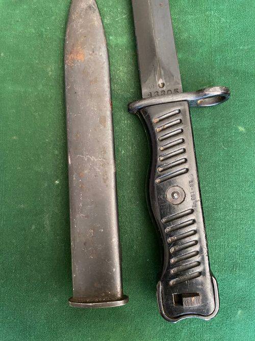 YUGOSLAVIAN M56 BAYONET FOR THE 7,62 M 1956 SUB MACHINE GUN- OVERALL LENGTH 280MM