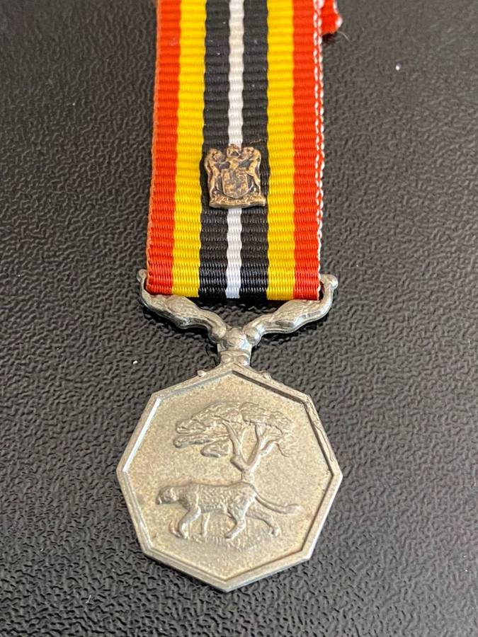 SOUTHERN AFRICA MEDAL-MINIATURE-SAM 1987-1990-WITH RIBBON DEVICE HONOURABLE MENTION IN DISPATCHES