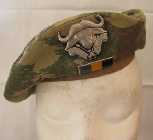 32 BATTALION 1ST PATTERN CAMO BERET.  ORIGINAL COMBAT USED ITEM.