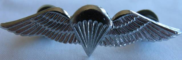 PARA - 1ST ISSUE MESS DRESS BASIC PARA WING INTRODUCED IN 1962 CHROME PLATED - PINS INTACT.