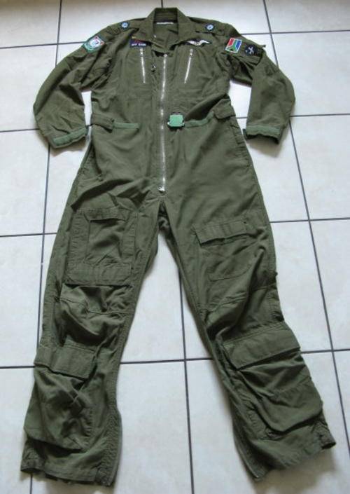 SAAF PILOT'S FLYING OVERALL SIZE RL97.  PIPE LENGTH 76CM.