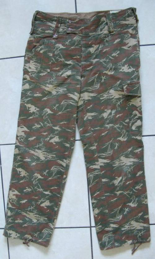 KOEVOET CAMO TROUSERS SIZE 36.  PIPE LENGTH 76CM.  VERY GOOD CONDITION WITHOUT ANY DAMAGE.