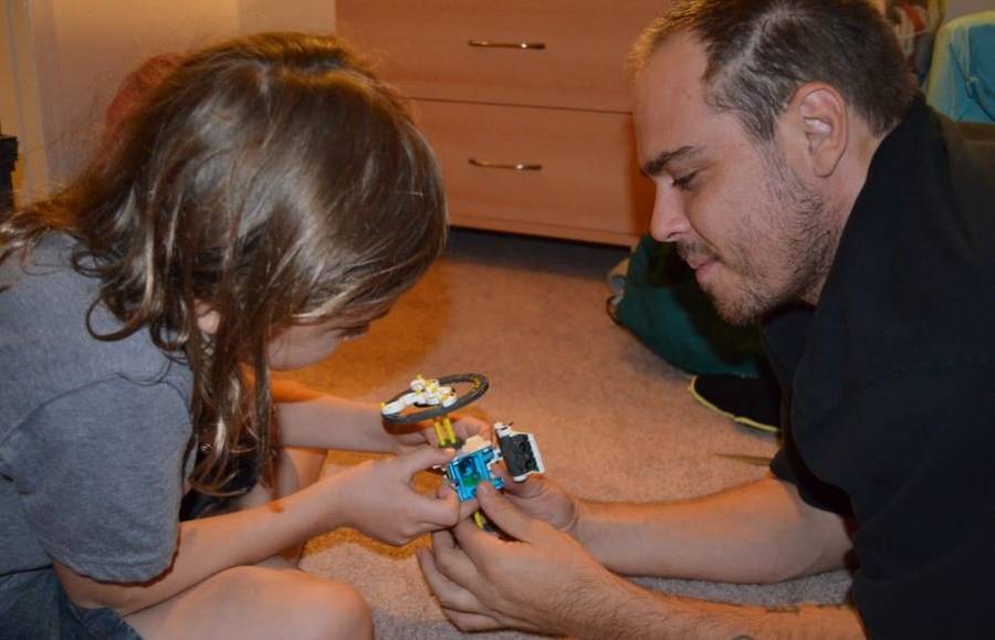 14-IN-1 Educational Solar Robot Kit - Build 14 Different Robot Friends