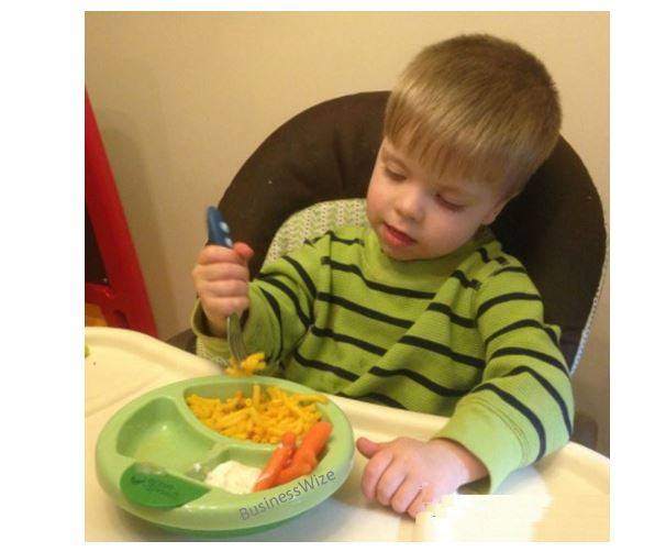 Non-slip suction warming plate, divided Compartments - BPA, PVC and Pthalate Free