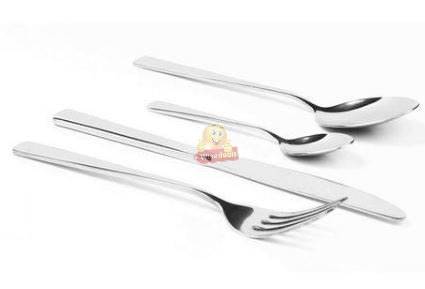 24 Piece Modern Silverware Stainless Steel Cutlery Set in Wooden Case