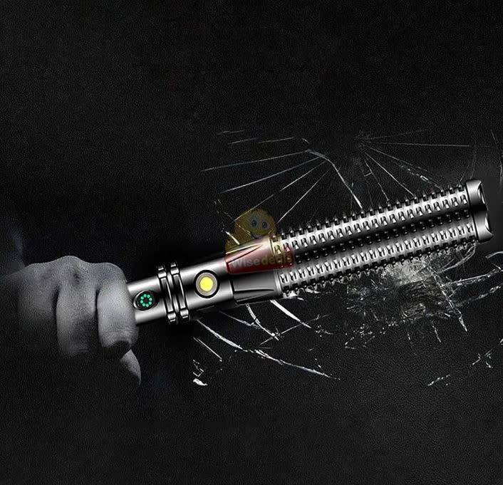 Tactical Outdoor Self-Defence LED Flashlight, Rechargeable, Waterproof, USB Charging