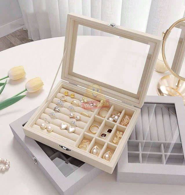 Exquisite Velvet Jewellery Box and Organizer for all you Jewellery