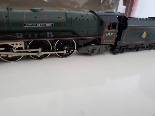 HORNBY OO SCALE - BR CITY OF HEREFORD 4-6-2 STEAM LOCO and TENDER - BOXED