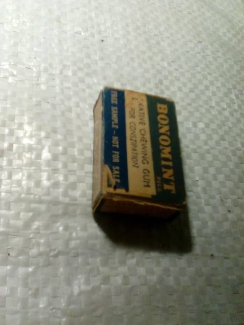 Vintage Sample Pack of Bonomint Laxative Chewing Gum with Content
