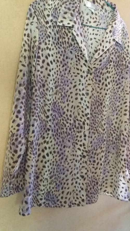 Ladies Merien Hall Size 12 Shirt