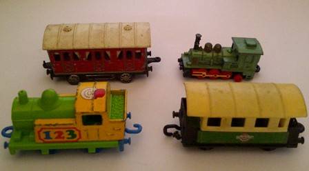 Two Vintage Die Cast Trains & Coaches - Different Makes(See Description)