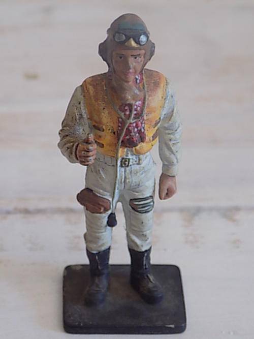 delPrado Die Cast RAF Fighter Pilot UK 1940 Figurine