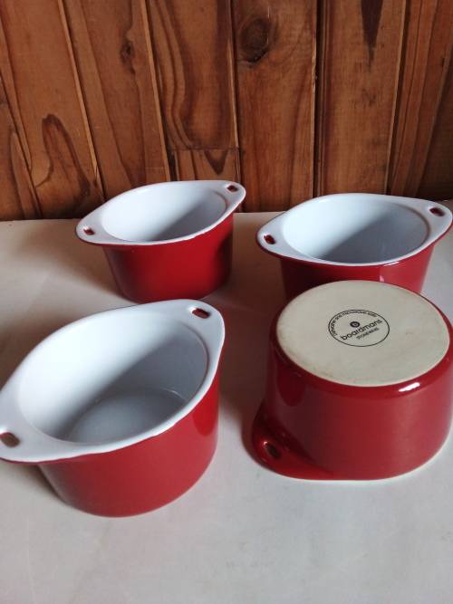Boardmans Stoneware Red and White Small Baking Dishes - Four Available