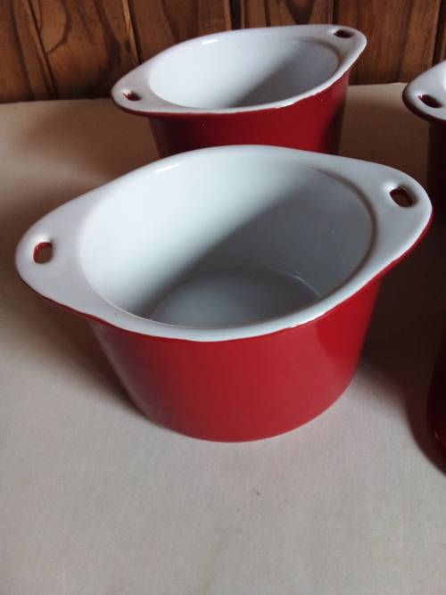 Boardmans Stoneware Red and White Small Baking Dishes - Four Available