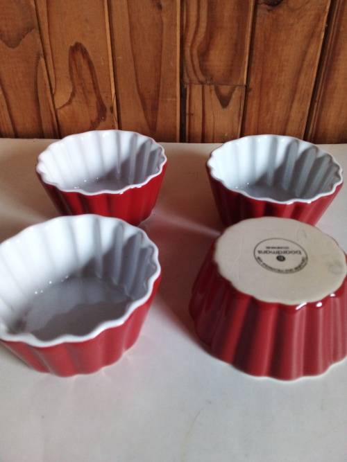 Boardmans Stoneware Red and White Small Baking Dish - Four Available