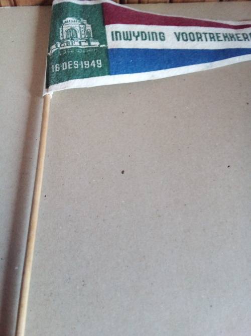 16 Desember 1949 Inwyding Voortrekkermonument Materiaal Vlag op Hout Stokkie