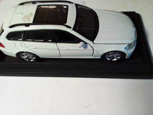 Burango BMW 3 Series Touring Diecast on Stand