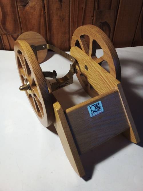 Wooden Bottle Holder with Three Ships Tag (S38)