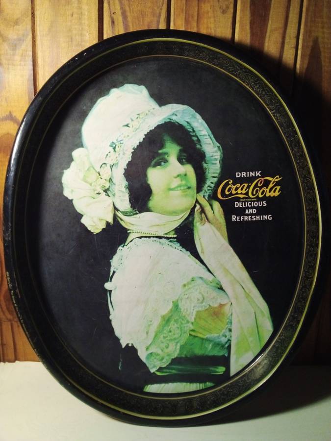 Genuine Oval Coca-Cola Metal Drinks Tray