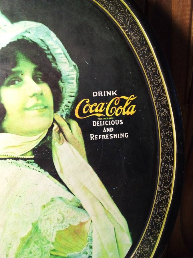 Genuine Oval Coca-Cola Metal Drinks Tray