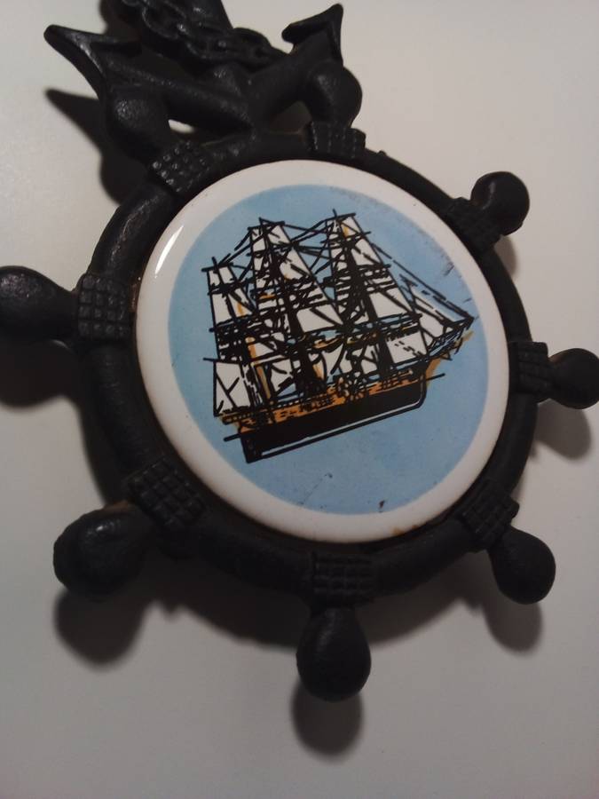Round Tile in Cast Iron Anchor & Wheel Shaped Frame